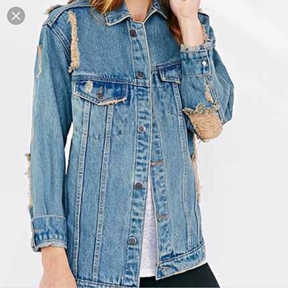 Urban Outfitters BDG Oversized Distressed Denim Jacket Size S - Picture 6 of 9